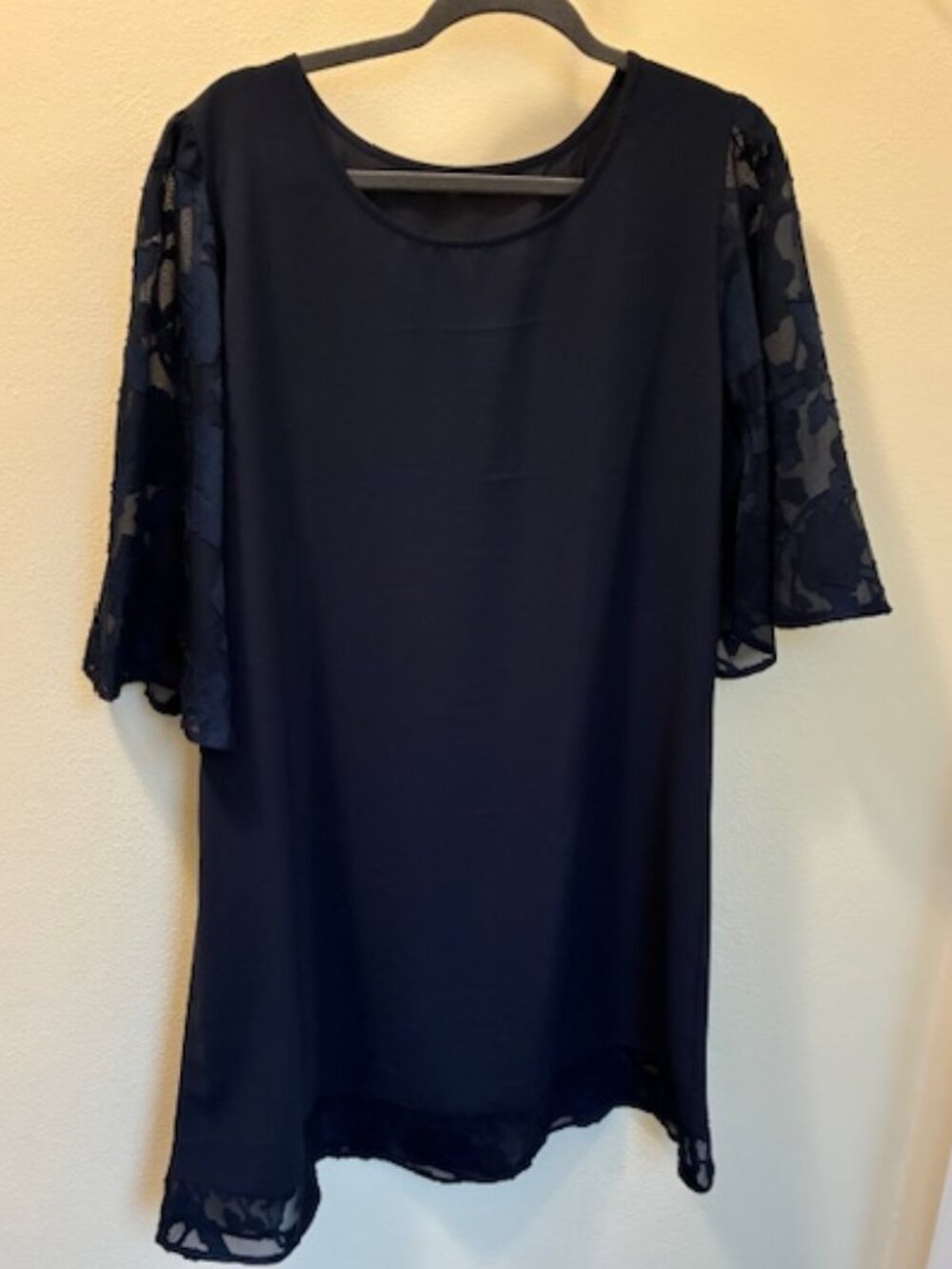 Ladies black dress, size XL, 3/4 sleeve